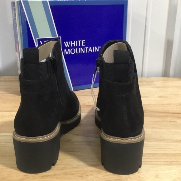 New WB Woman’s White Mountain Wide Width Boots - Picture 2 of 4